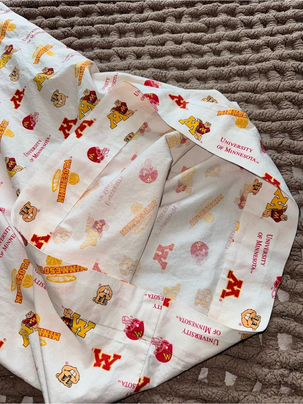 University of Minnesota Golden Gophers Pillowcase Goldy Gopher Print